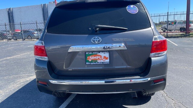 2011 Toyota Highlander in Dallas, TX 75228 - 18117468 7