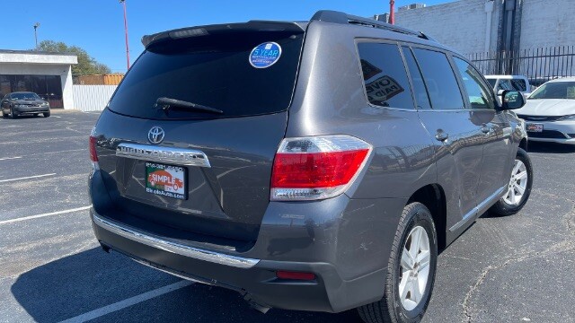 2011 Toyota Highlander in Dallas, TX 75228 - 18117468 6
