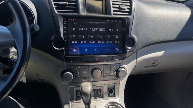 2011 Toyota Highlander in Dallas, TX 75228 - 18117468 15