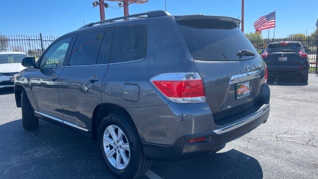 2011 Toyota Highlander in Dallas, TX 75228 - 18117468 9