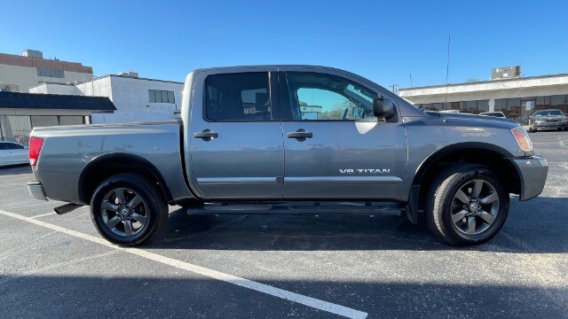 2015 Nissan Titan in Dallas, TX 75228 - 18117470 4