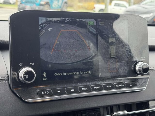 2024 Mitsubishi Outlander in Winchester, VA 22602 - 18117477 16