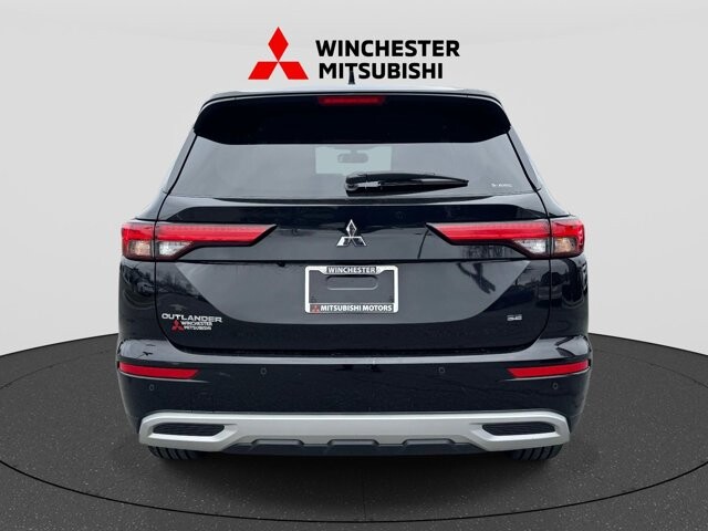 2024 Mitsubishi Outlander in Winchester, VA 22602 - 18117477 3