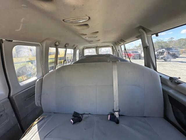 2010 Ford E-350 and Econoline 350 in Blauvelt, NY 10913 - 18117479 8