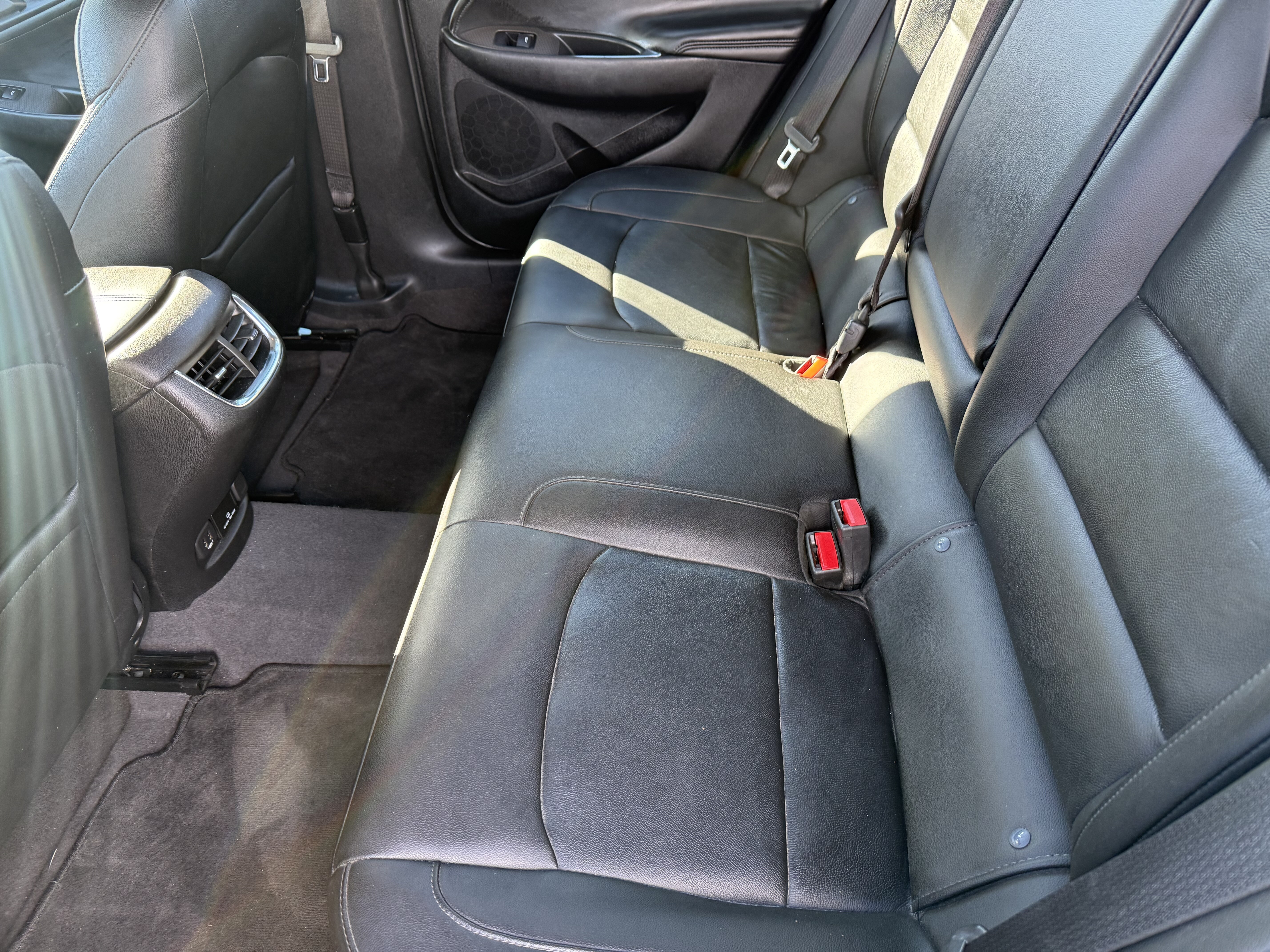 2018 Chevrolet Malibu in Phoenix, AZ 85022 - 18117482 8