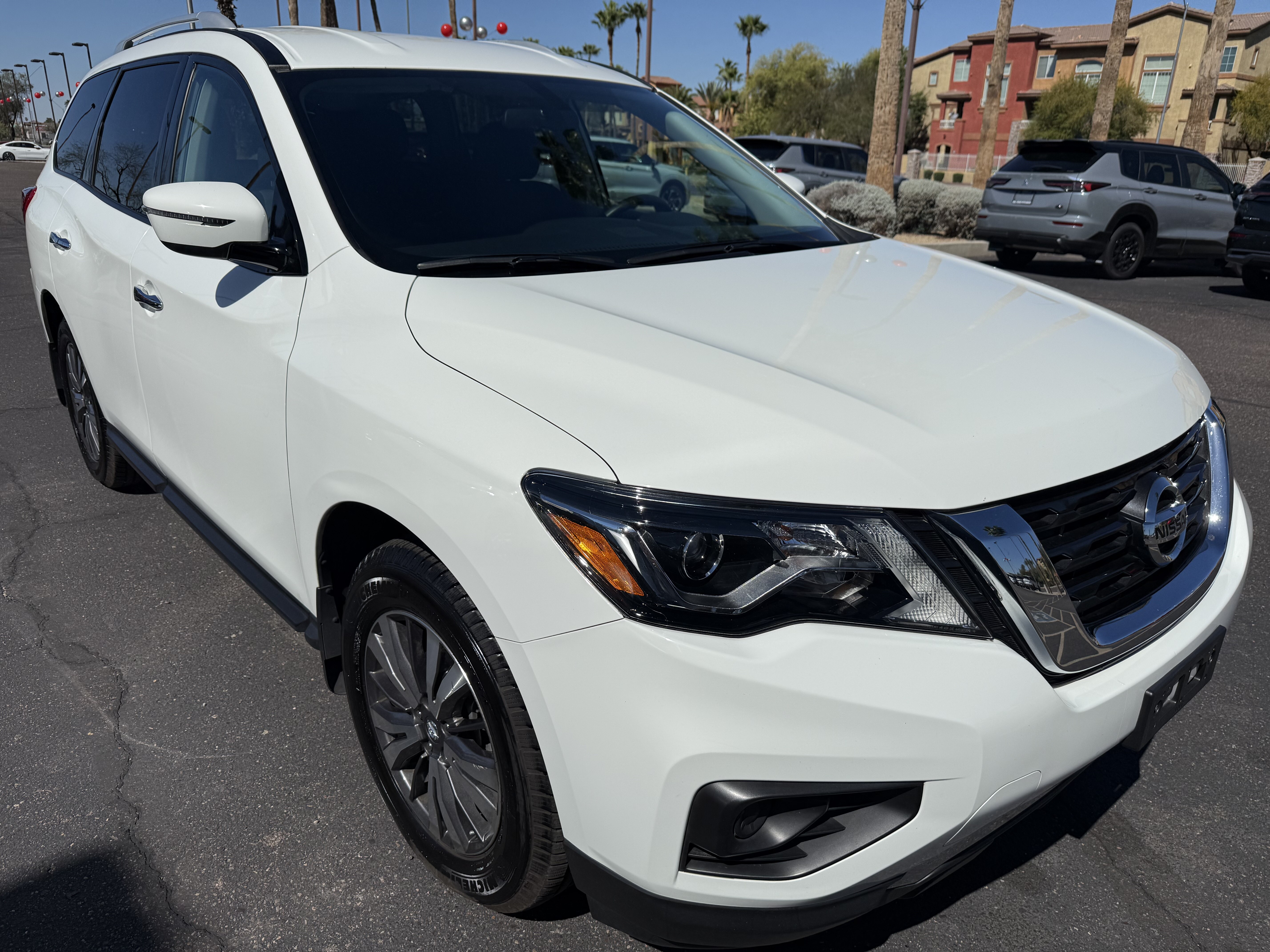2017 Nissan Pathfinder in Phoenix, AZ 85022 - 18117484 3