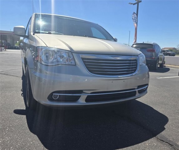 2016 Chrysler Town & Country in Mesa, AZ 85212 - 18117497 3