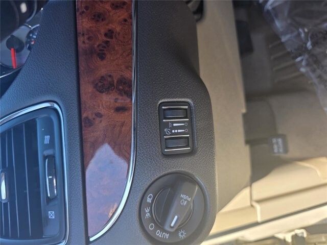 2016 Chrysler Town & Country in Mesa, AZ 85212 - 18117497 15