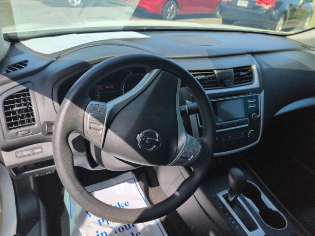 2017 Nissan Altima in North Little Rock, AR 72117-1620 - 18117500 6