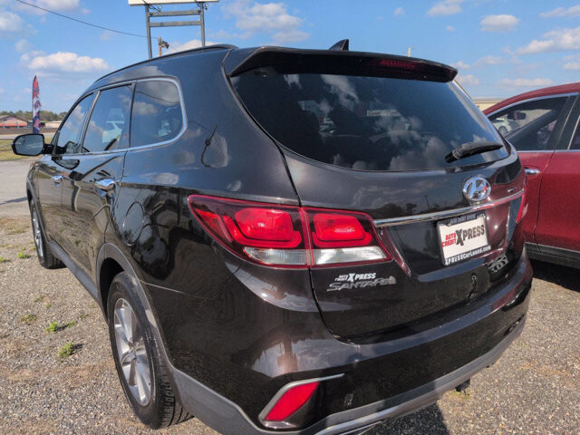2017 Hyundai Santa Fe in North Little Rock, AR 72117-1620 - 18117501 3