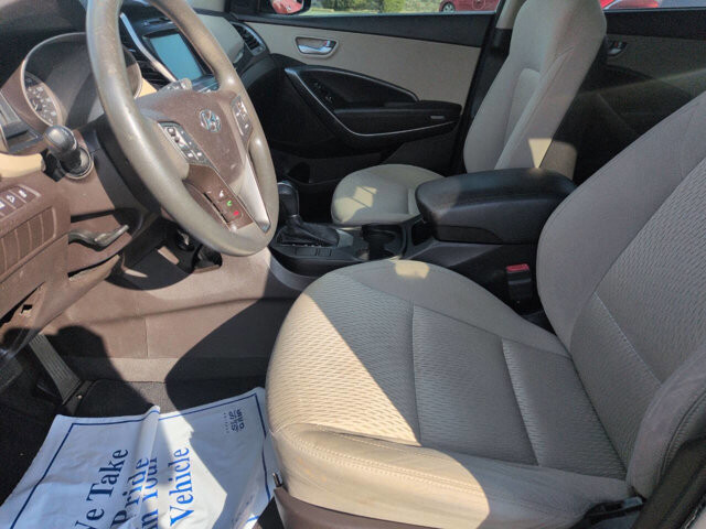 2017 Hyundai Santa Fe in North Little Rock, AR 72117-1620 - 18117501 6