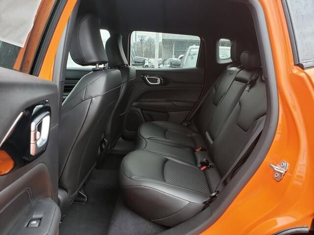 2026 Jeep Compass in Bedford, OH 44146 - 18117502 7