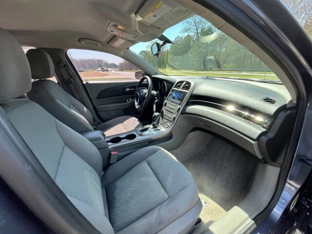 2013 Chevrolet Malibu in Flowery Branch, GA 30542 - 18117518 8