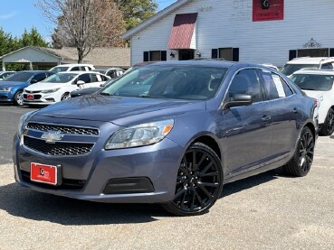 2013 Chevrolet Malibu in Flowery Branch, GA 30542