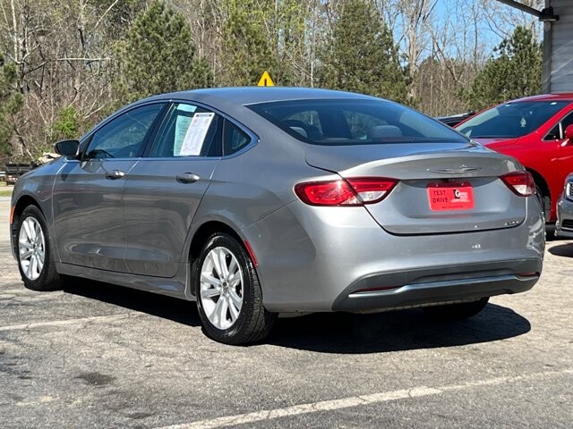 2017 Chrysler 200 in Flowery Branch, GA 30542 - 18117521 5