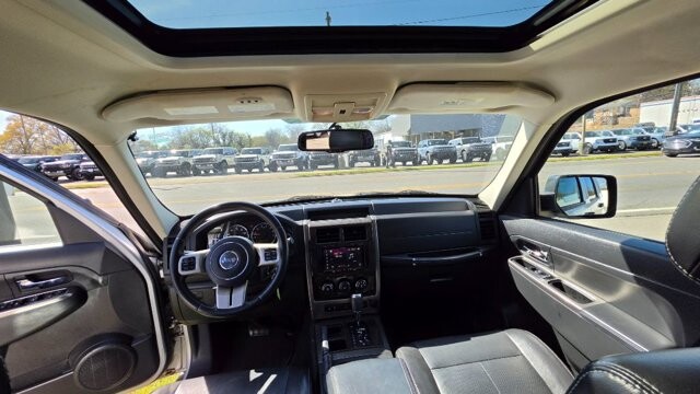 2012 Jeep Liberty in Cartersville, GA 30120 - 18117524 9