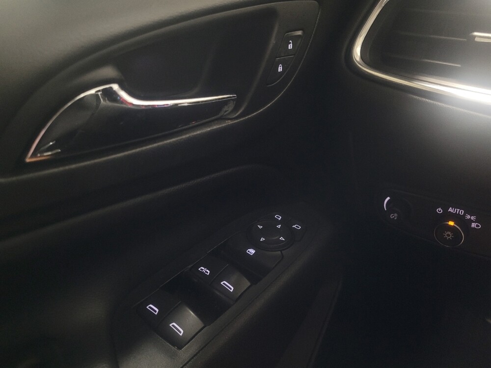 2019 Chevrolet Equinox in Conyers, GA 30094 - 18117526 27