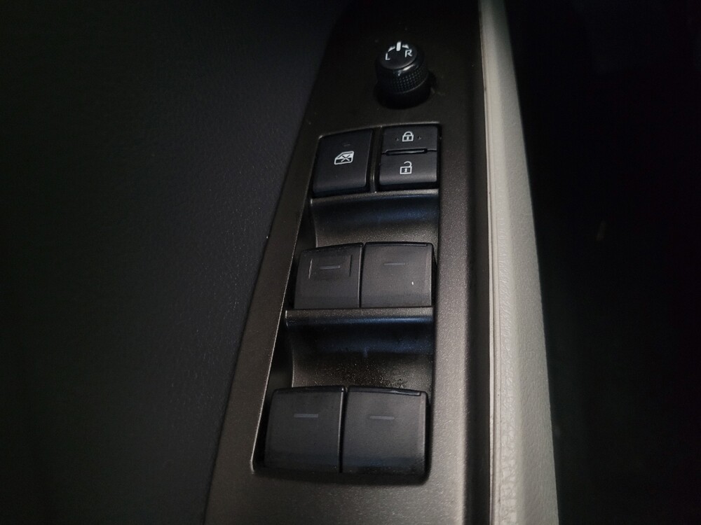 2021 Toyota Camry in Union City, GA 30291 - 18117562 27