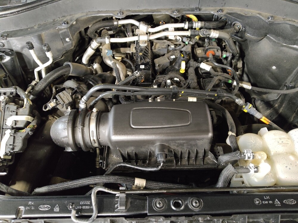 2021 Ford Explorer in Fort Worth, TX 76116 - 18117576 30