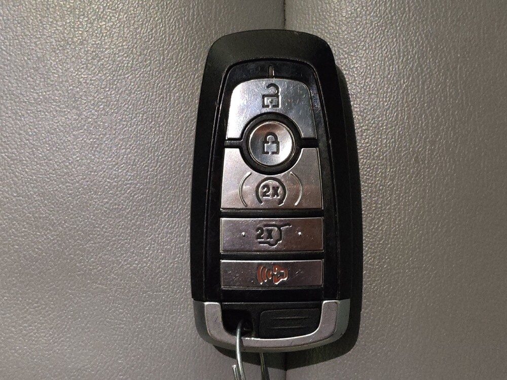 2021 Ford Explorer in Fort Worth, TX 76116 - 18117576 32