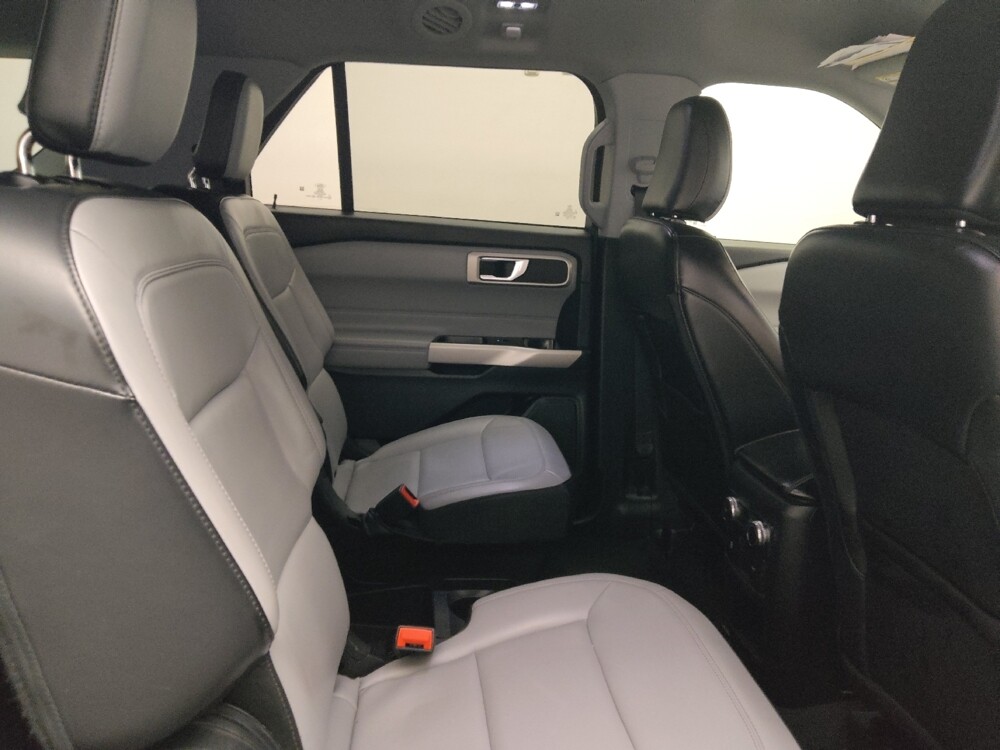 2021 Ford Explorer in Fort Worth, TX 76116 - 18117576 19