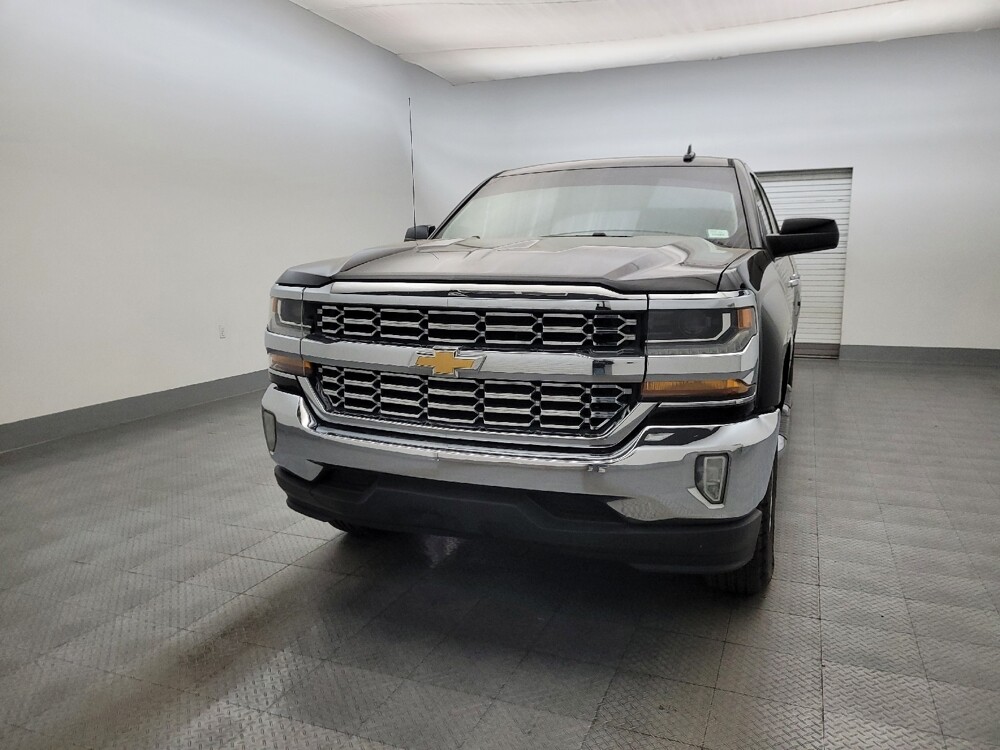 2018 Chevrolet Silverado 1500 in Glendale, AZ 85301 - 18117581 15