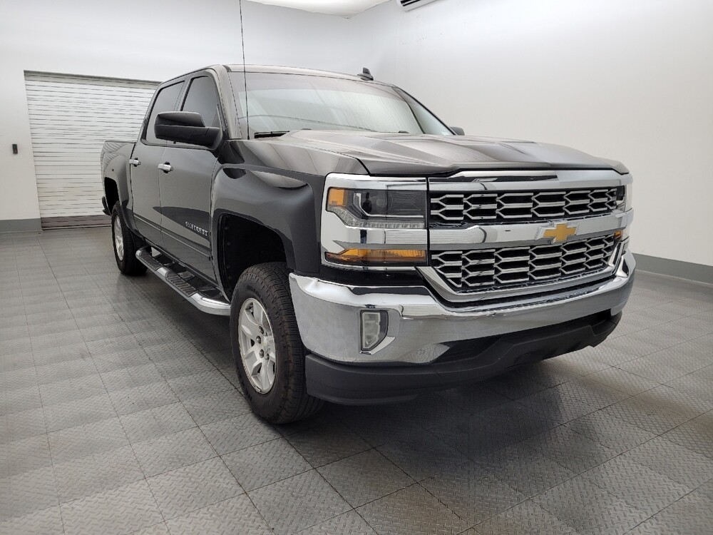 2018 Chevrolet Silverado 1500 in Glendale, AZ 85301 - 18117581 13