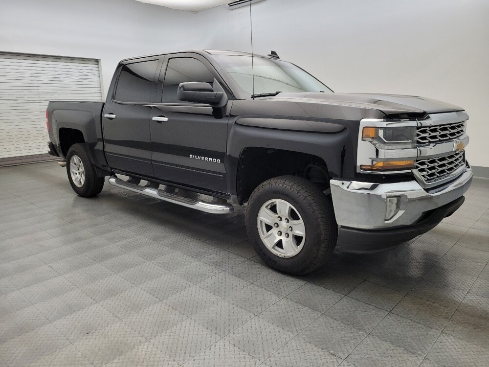 2018 Chevrolet Silverado 1500 in Glendale, AZ 85301 - 18117581 11