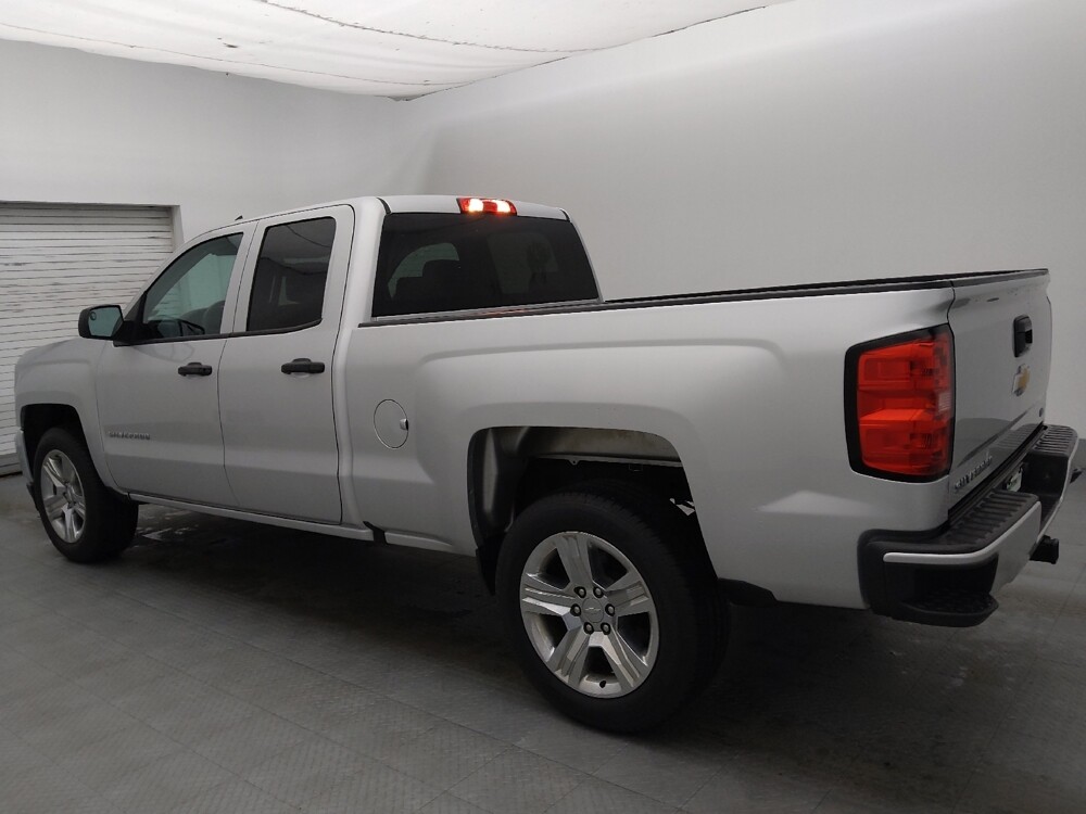 2019 Chevrolet Silverado 1500 in Tampa, FL 33619 - 18117592 3