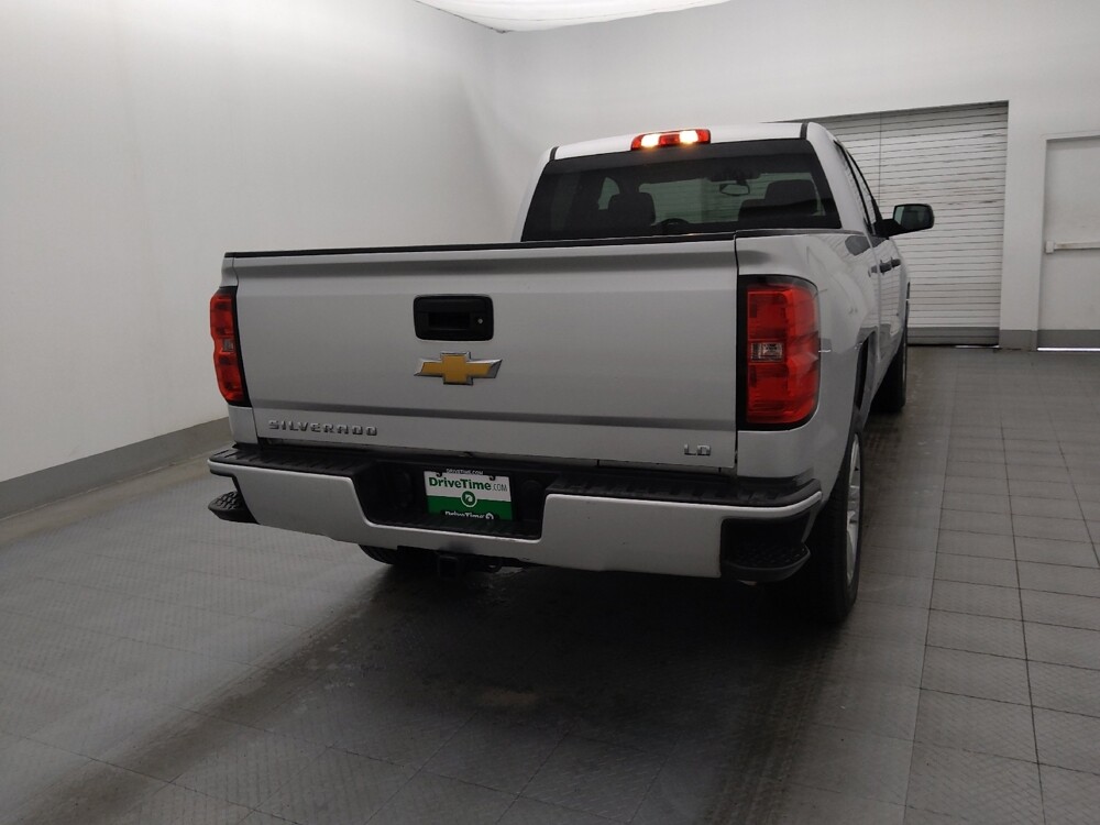 2019 Chevrolet Silverado 1500 in Tampa, FL 33619 - 18117592 7