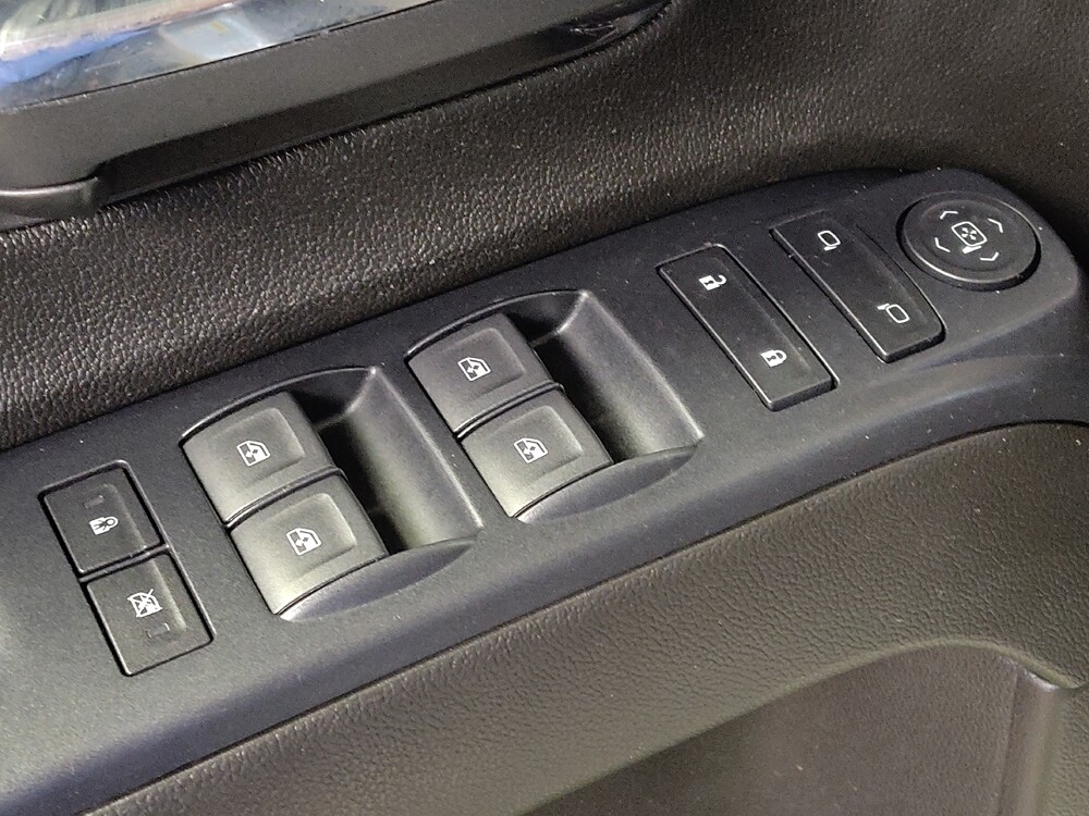 2019 Chevrolet Silverado 1500 in Tampa, FL 33619 - 18117592 27