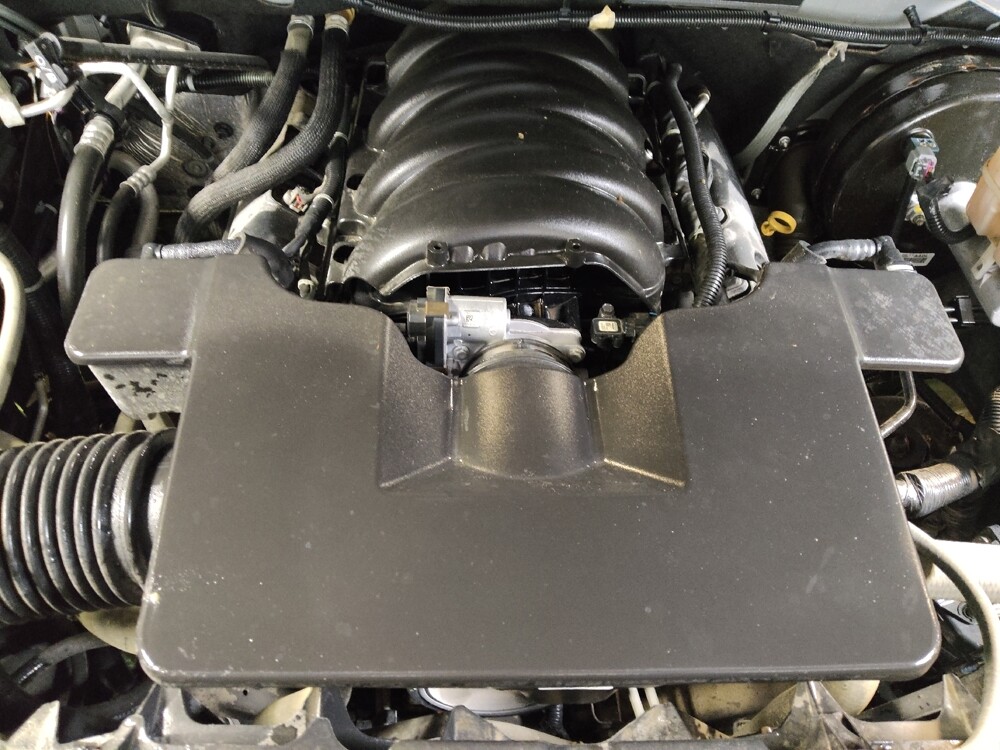 2019 Chevrolet Silverado 1500 in Tampa, FL 33619 - 18117592 30