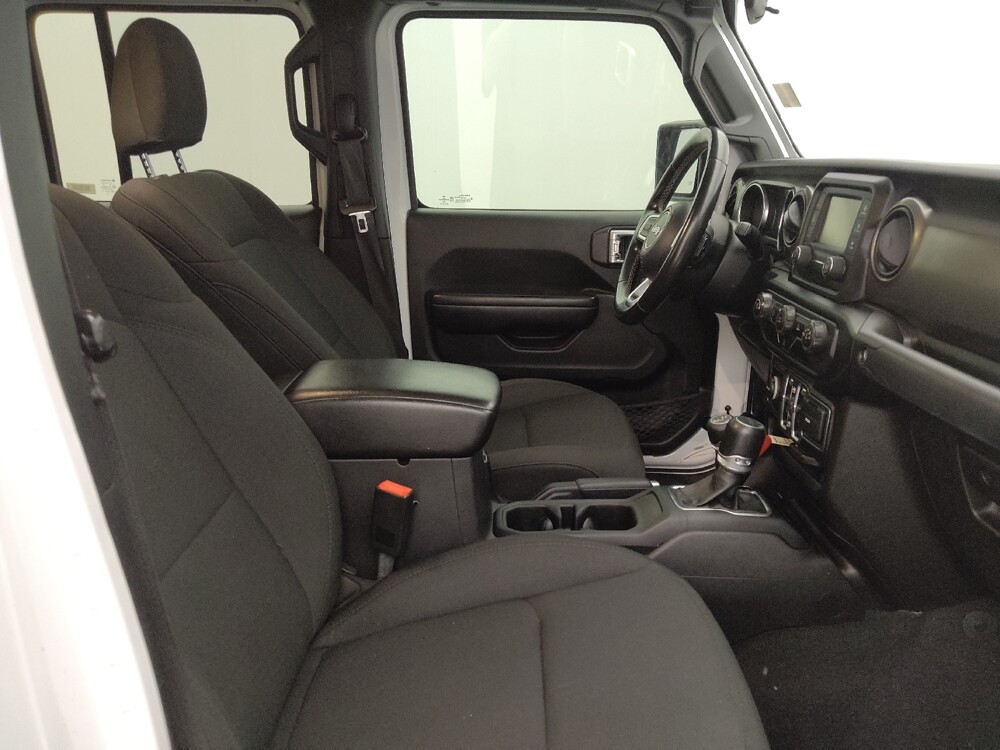 2020 Jeep Gladiator in Tampa, FL 33612 - 18117594 21