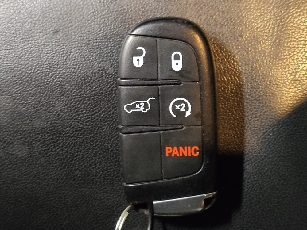 2020 Jeep Grand Cherokee in Clearwater, FL 33764 - 18117597 32