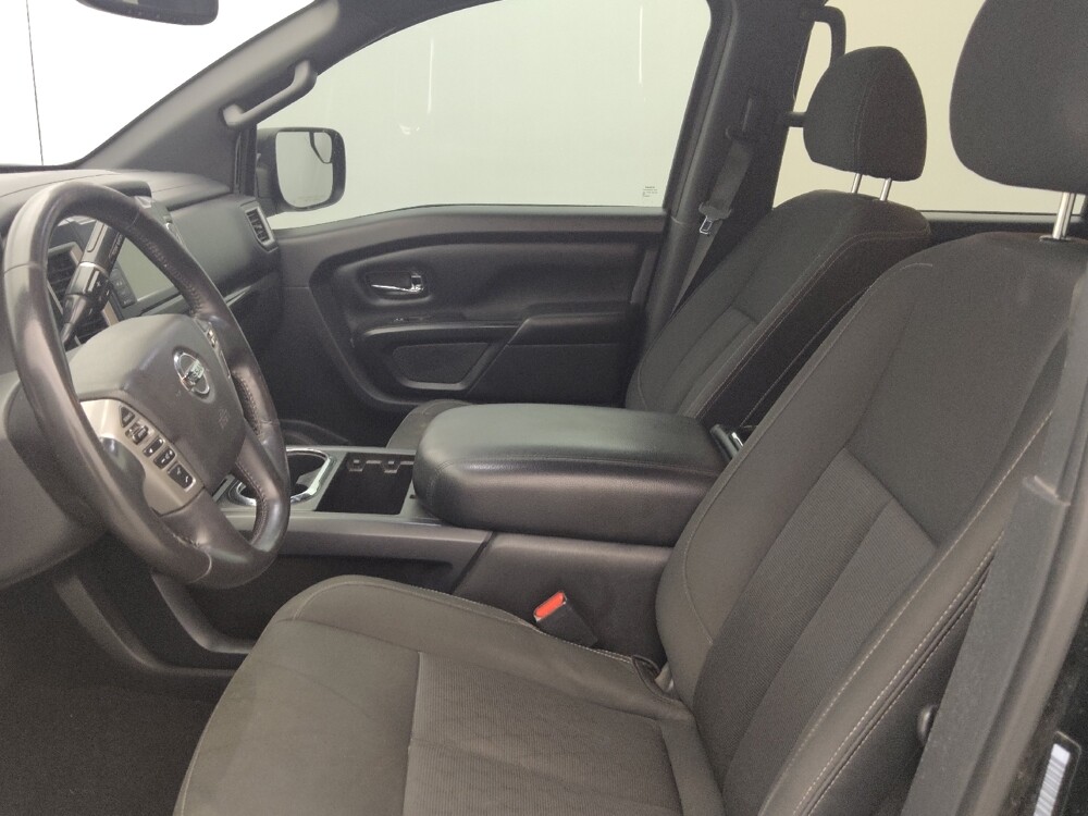 2019 Nissan Titan in Tampa, FL 33612 - 18117601 17