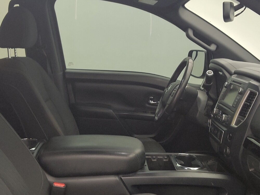 2019 Nissan Titan in Tampa, FL 33612 - 18117601 21