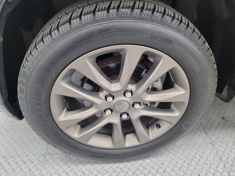 2017 Jeep Grand Cherokee in Las Vegas, NV 89104 - 18117603 31