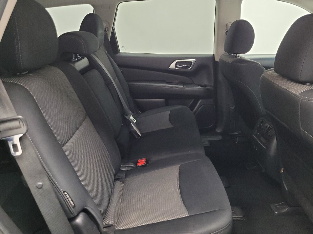 2019 Nissan Pathfinder in Las Vegas, NV 89104 - 18117604 19