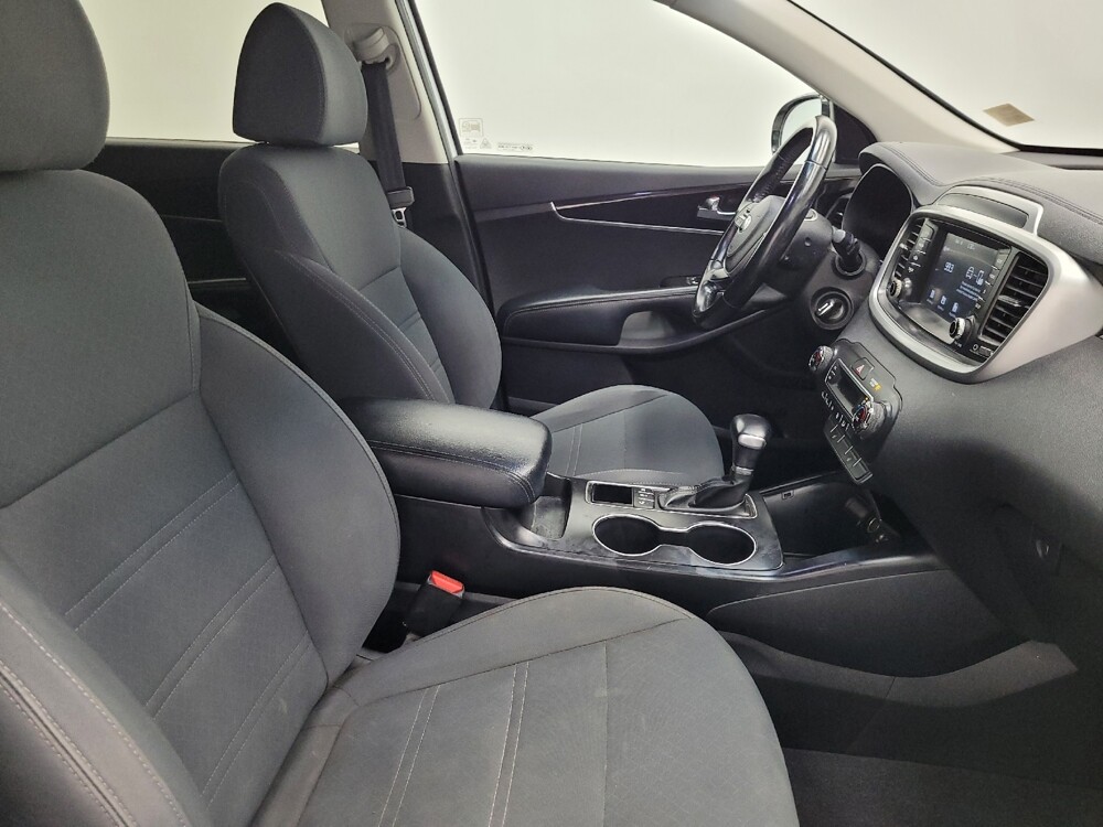 2019 Kia Sorento in Las Vegas, NV 89102 - 18117606 21