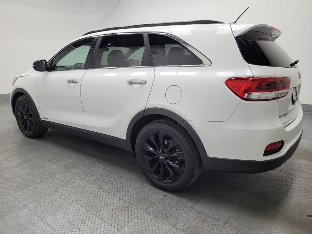 2019 Kia Sorento in Las Vegas, NV 89102 - 18117606 3