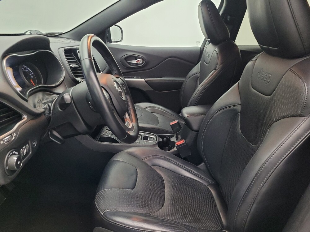 2019 Jeep Cherokee in Gainesville, FL 32609 - 18117612 17