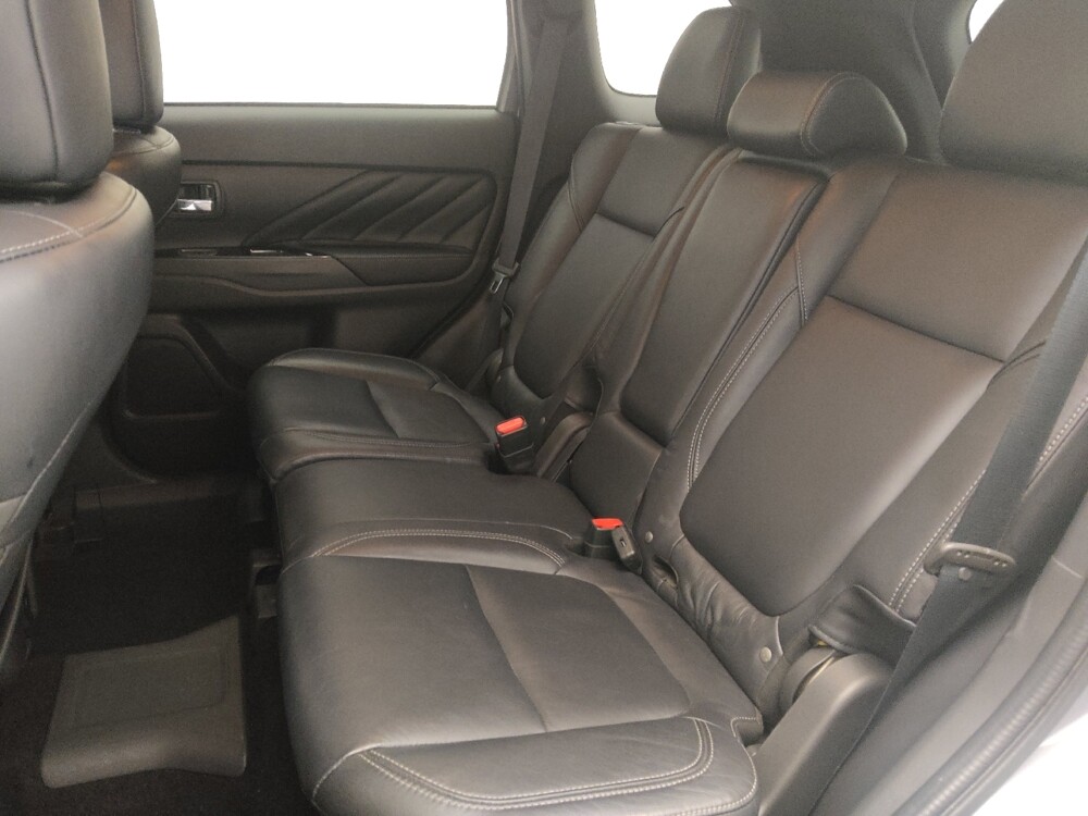 2022 Mitsubishi Outlander in Pensacola, FL 32505 - 18117615 18