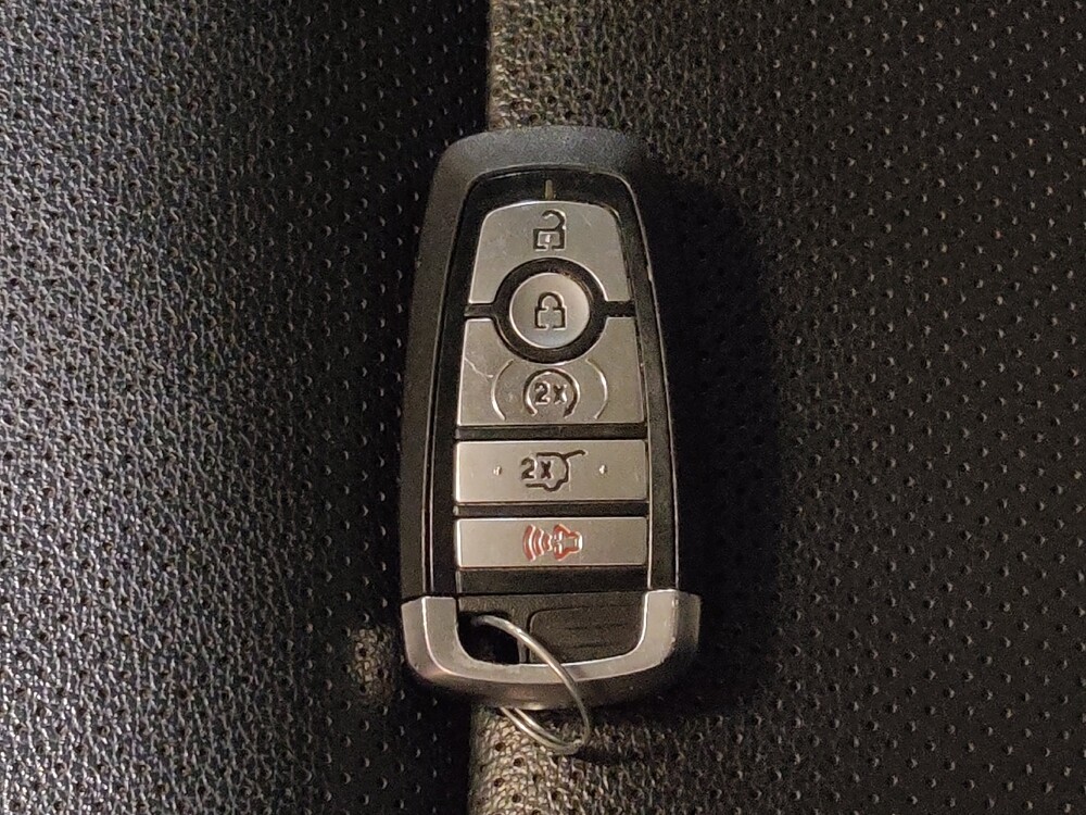 2020 Ford Escape in Orlando, FL 32808 - 18117617 32