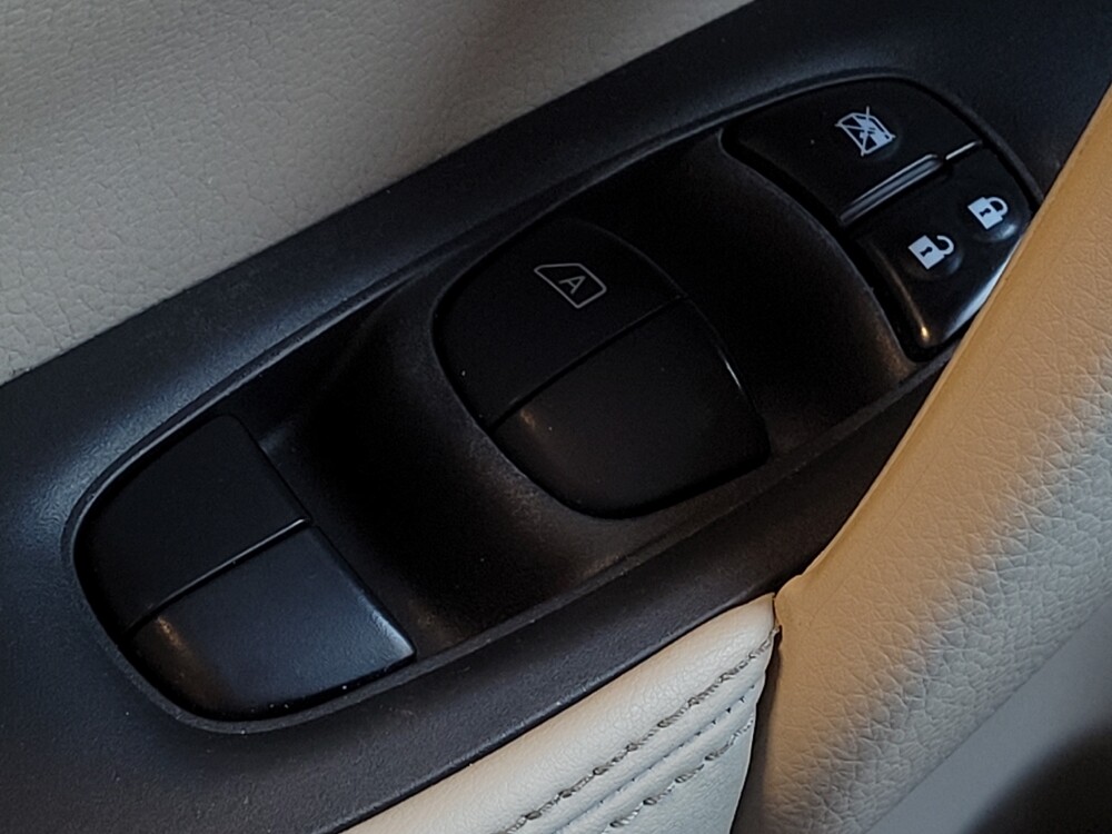 2018 Nissan Rogue Sport in Lauderdale Lakes, FL 33313 - 18117627 27