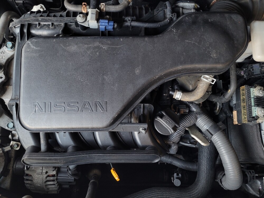 2018 Nissan Rogue Sport in Lauderdale Lakes, FL 33313 - 18117627 30