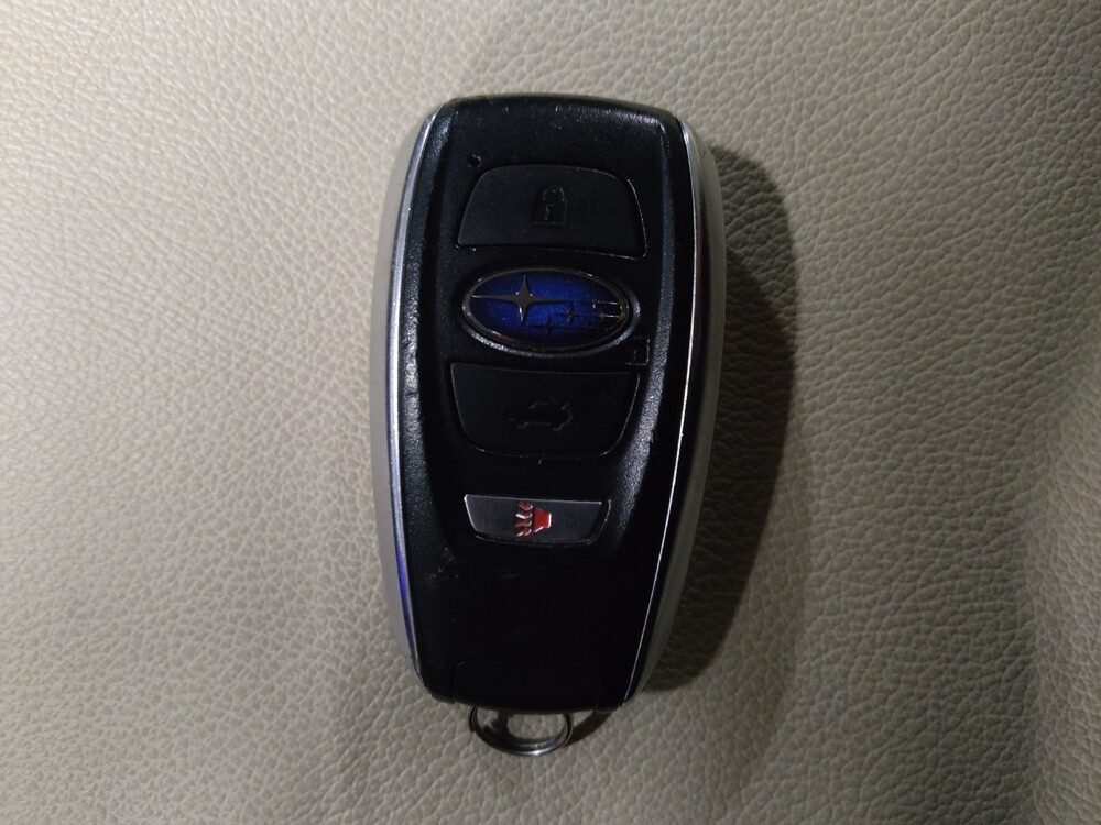 2017 Subaru Legacy in Orlando, FL 32808 - 18117628 32