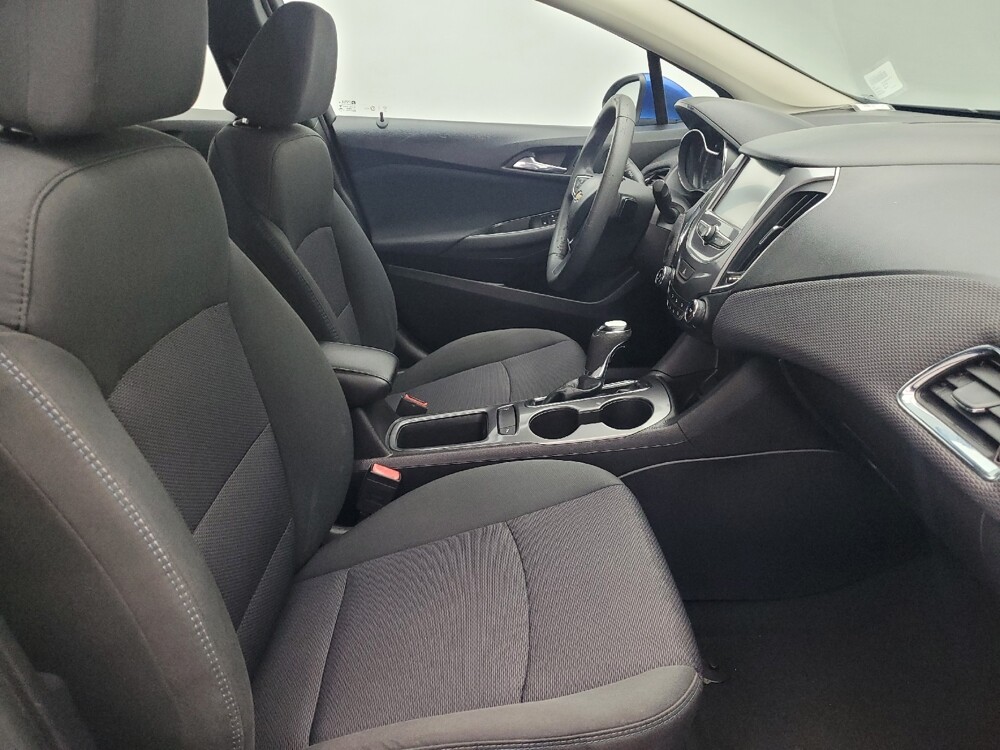 2017 Chevrolet Cruze in Orlando, FL 32808 - 18117629 21