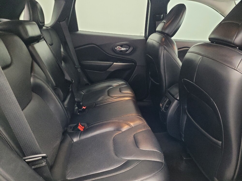 2020 Jeep Cherokee in Gainesville, FL 32609 - 18117641 19