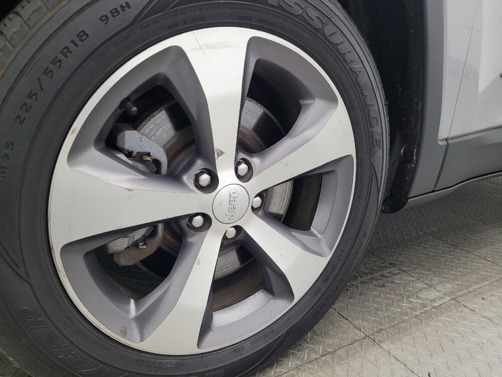 2020 Jeep Cherokee in Gainesville, FL 32609 - 18117641 31