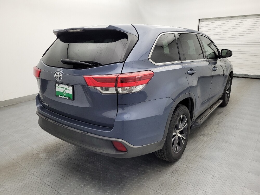 2019 Toyota Highlander in Greensboro, NC 27407 - 18117645 9